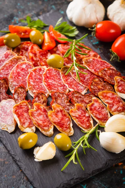 Varkensvlees en worst van rundvlees — Stockfoto