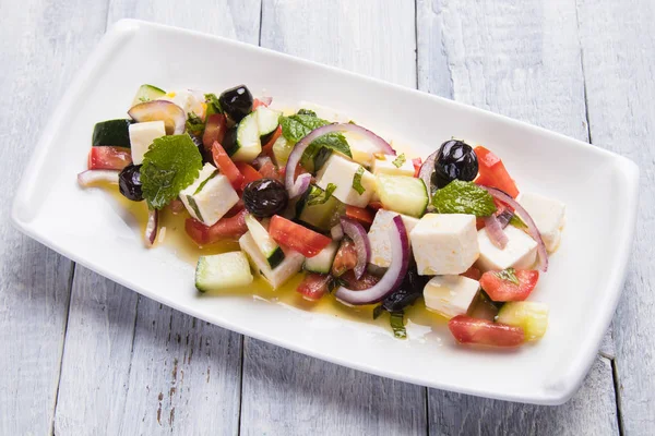 Greek salad with feta cheese — Stock Photo, Image