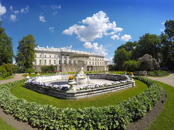 De Zubov-vleugel van het grote paleis. Catherine Park. Poesjkin (Tsarskoje Selo). Petersburg — Stockfoto