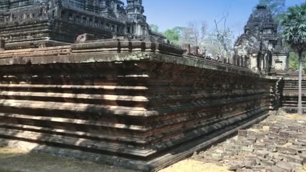 Antico tempio Khmer, XI secolo, Tempio di Baphuon a Siem Reap, Cambogia — Video Stock