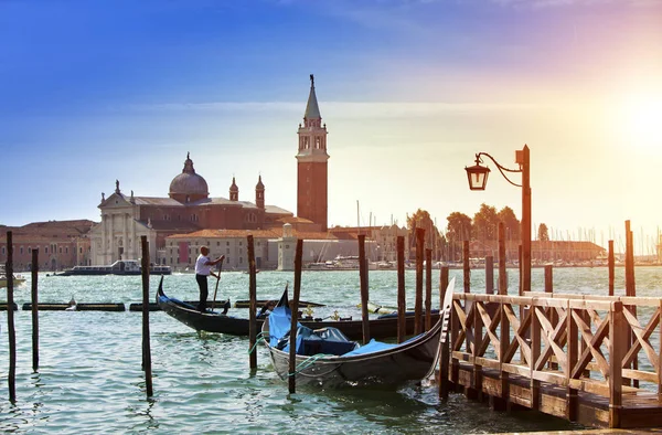 Italië. Venetië. Gondels in het Canal Grande — Stockfoto