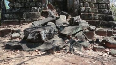 Koh Ker tapınak kompleksi, tapınak Prasat Balang Linga
