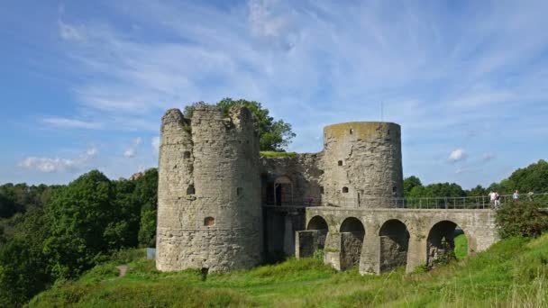 Fortaleza de Koporye é uma vila histórica em Leningrado Oblast, Rússia, Time lapse — Vídeo de Stock