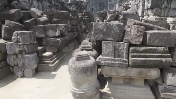 Храм Candi Sewu Temple Complex of Prambanan в Центральной Яве, Индонезия — стоковое видео