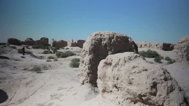 Fästningen Kyzyl-Kala ligger i territorium av antika Khwarezm, Uzbekistan — Stockvideo