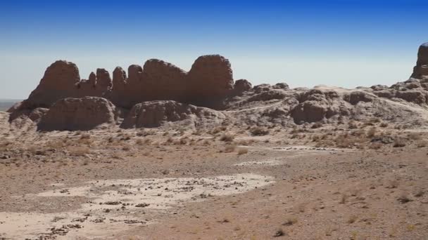 Ayaz-kala la forteresse des vents est située sur le territoire de l'ancien Khwarezm, en Ouzbékistan — Video