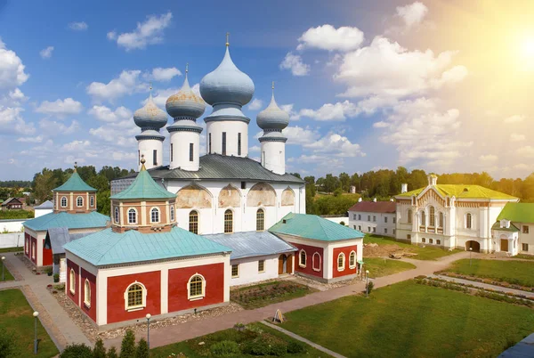 Tihvin varsayım manastır, bir Rus Ortodoks (Tihvin, Saint Petersburg region, Rusya Federasyonu)