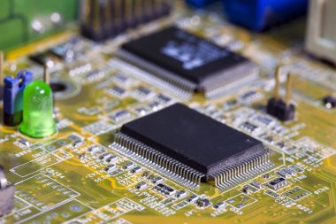 Elektronik çip ve Rezistanslar ve yoğunlaştırıcılar, küçük sharpnes derinliği standart yazıtları