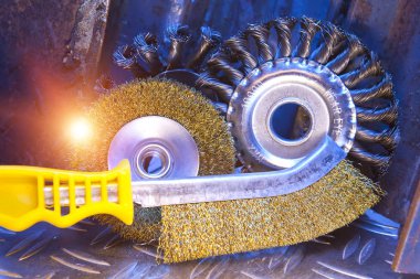 metalden mekanik temizlik için tel fırça