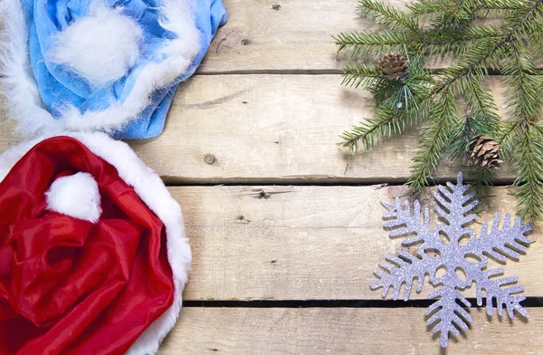 Concepto Navidad Año Nuevo Rama Abeto Con Conos Sombrero Santa —  Fotos de Stock