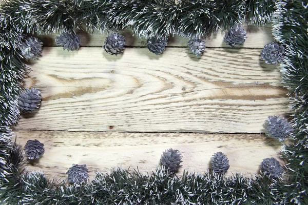 Boże Narodzenie Nowy Rok Koncepcja Deska Ramki Błyskotka Garland Szyszek — Zdjęcie stockowe