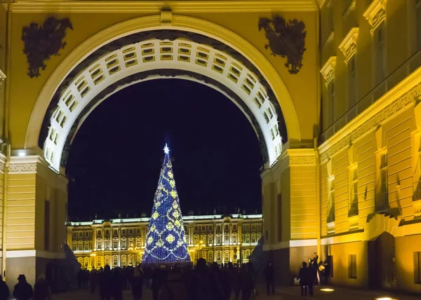 Nový Rok Jedle Girlandy Požárů Palácové Náměstí Petersburg Rusko — Stock fotografie