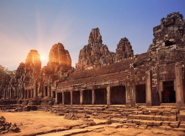 Antik Bayon Tapınağı (12. yüzyılda) vasıl Angkor Wat, Siem Reap, Kamboçya