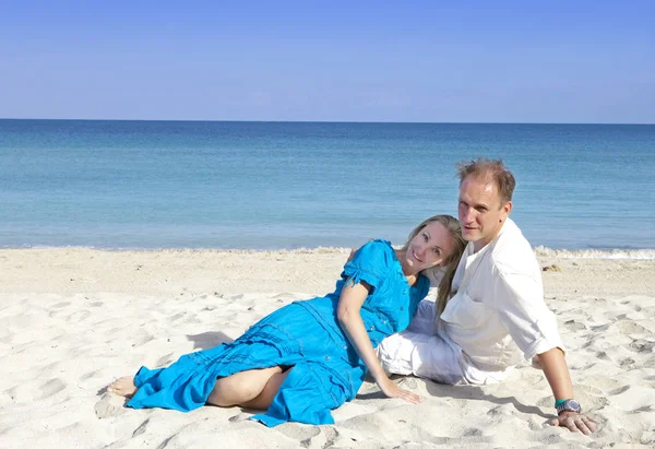 Loving Couple Seashore Cuba Varadero — Stock Photo, Image