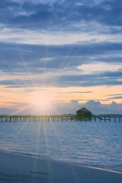 Silhouette Hut Transparent Quiet Sea Water Sunset Toning Maldives — Stock Photo, Image