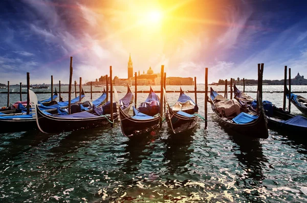 Венеция Закат Над Каналом Гранде Гондолы Причале — стоковое фото