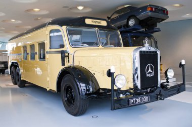 Stuttgart, Almanya - 31 Mayıs 2012: eski model araba, Mercedes Müzesi sergi