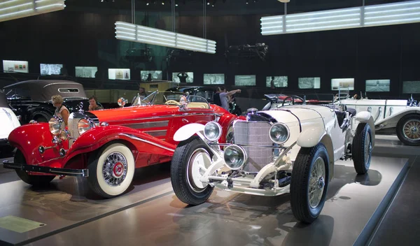 Stuttgart 2012 Oldtimer Auf Der Ausstellung Des Mercedes Museums — Stockfoto