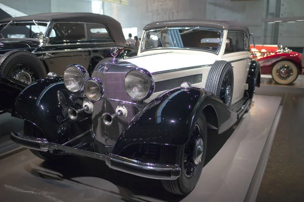 Stuttgart 2012 Oldtimer Auf Der Ausstellung Des Mercedes Museums — Stockfoto