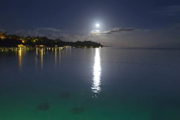Noc Księżyc Nad Morze Odbicie Wodzie — Zdjęcie stockowe