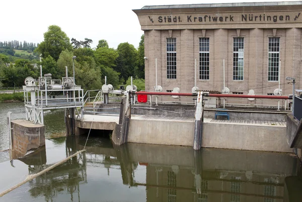ニュルティンゲン ドイツ 2012 南ドイツにニュルティンゲンのネッカー川の水力発電所 — ストック写真