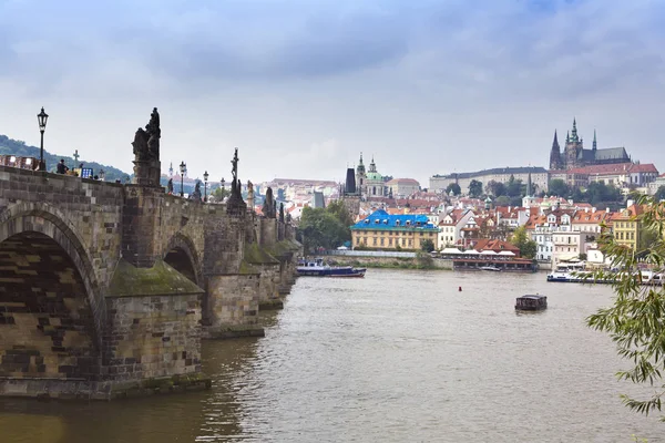 Praga Ciudad Vieja Vltava Embankment Puente Carlos República Checa — Foto de Stock