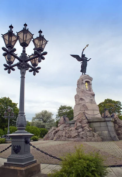 Tallinn Estonia September Monument Crew Sunk Russian Battleship Russalka Mermaid — Stock Photo, Image