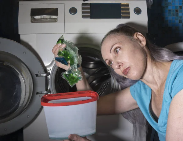Housewife Next Washing Machine Looks Upset Defective Washing Gel Stuck — Stock Photo, Image