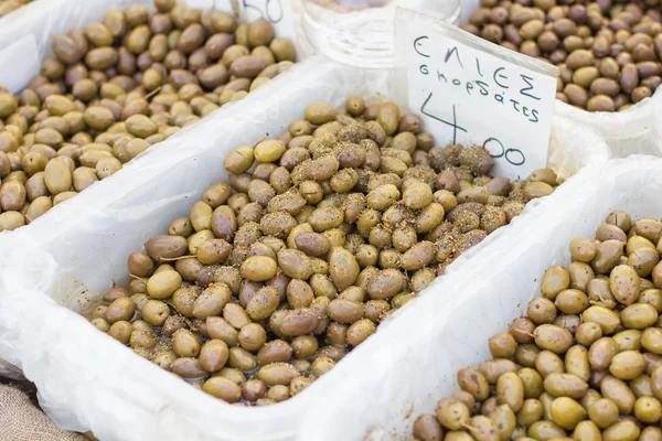 Zdrowa żywność z zielonych oliwek — Zdjęcie stockowe