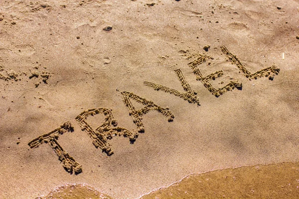 Viajar na praia de areia férias de verão — Fotografia de Stock