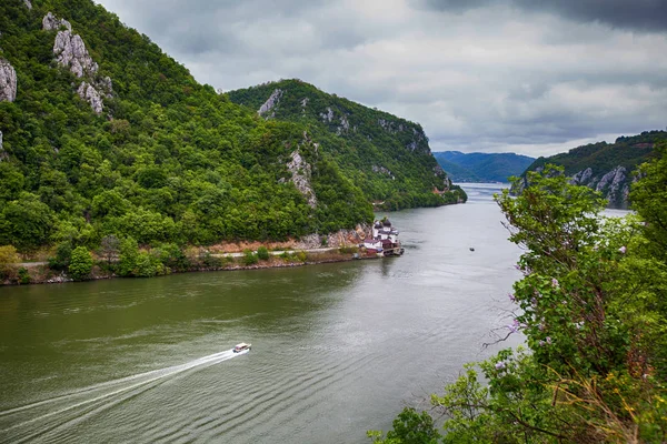 Rio Danúbio Paisagem — Fotografia de Stock Grátis