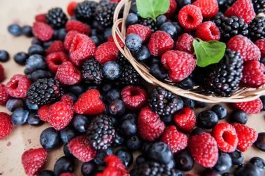 taze antioksidan gıda ahududu böğürtlen böğürtlen 