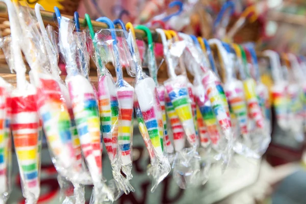 Renkli lolipop şekerleme, lezzetli şeker