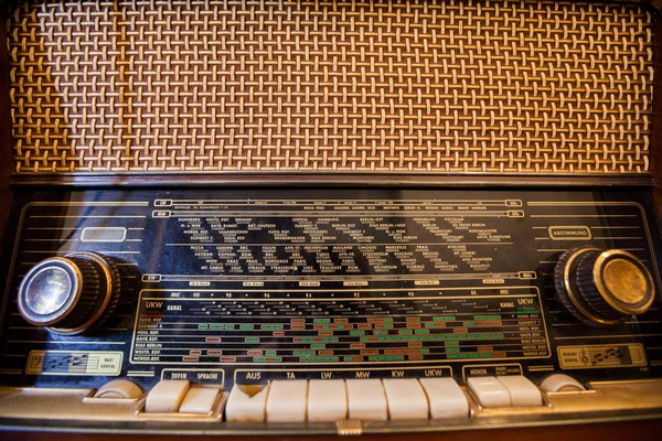 Retro Stare radio — Zdjęcie stockowe