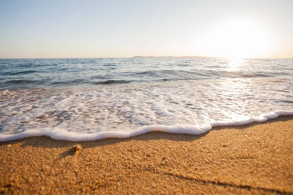 Plage de sable et mer d'été — Photo