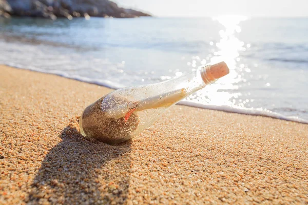 Messaggio in bottiglia — Foto Stock