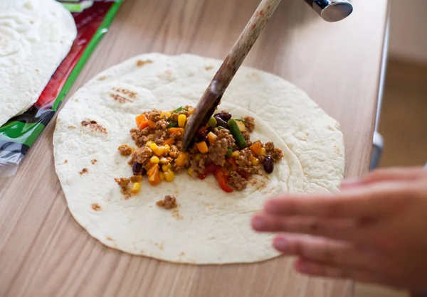 Przygotowanie domu Burrito — Zdjęcie stockowe