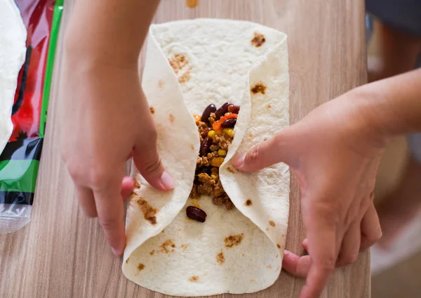 Przygotowanie domu Burrito — Zdjęcie stockowe