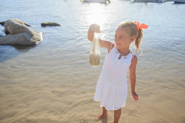 Message in a bottle — Stock Photo, Image