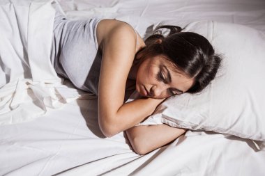 uykusuzluk uykusuz depresif kadın