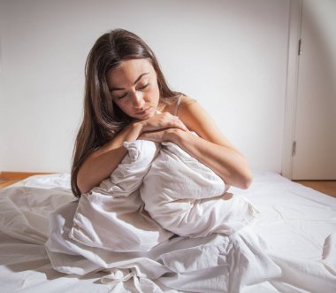 uykusuzluk depresif kadın