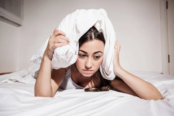 Insônia deprimido sem sono mulher — Fotografia de Stock