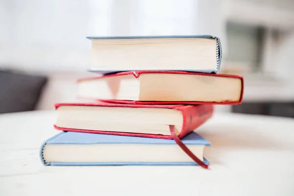 Libros educadion en casa — Foto de Stock