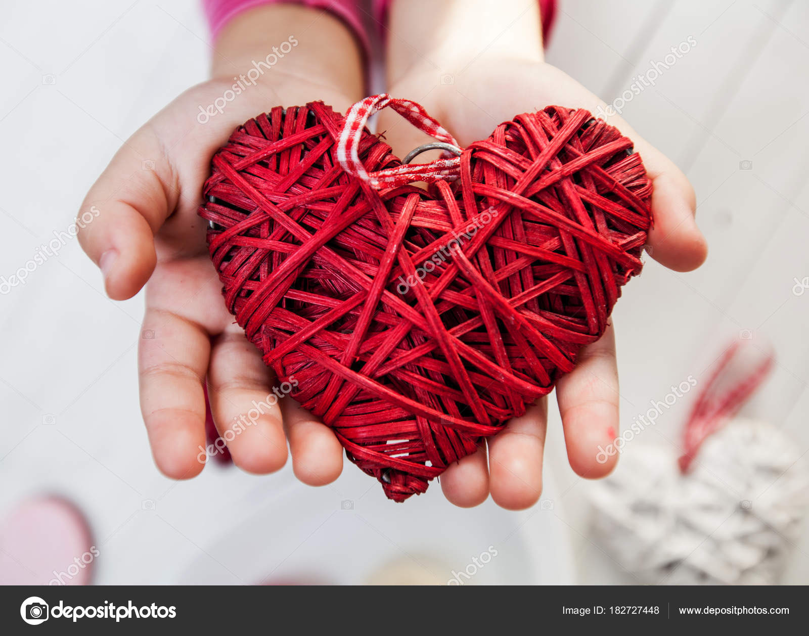 Hart Geven Delen Liefde Stockfoto Mitastockimages 182727448