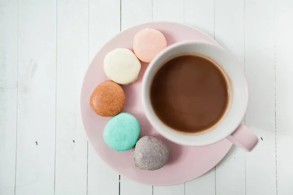 Macarons ve kahve — Stok fotoğraf