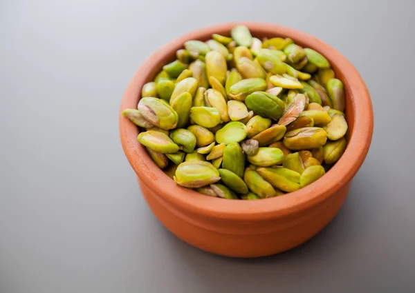 Raw pistachio healthy Snack — Stock Photo, Image