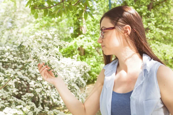 Beautiful Sensual Fresh Woman Nature Portrait — Stock Photo, Image