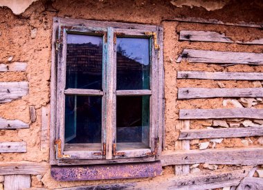 eski pencere kırsal evi 
