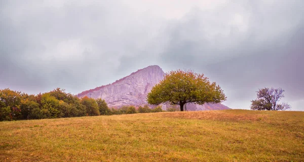 美しい秋の自然風景山の風景 — ストック写真