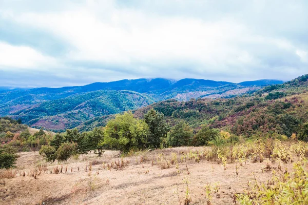 美丽的秋天自然风景秀丽的山景 — 图库照片